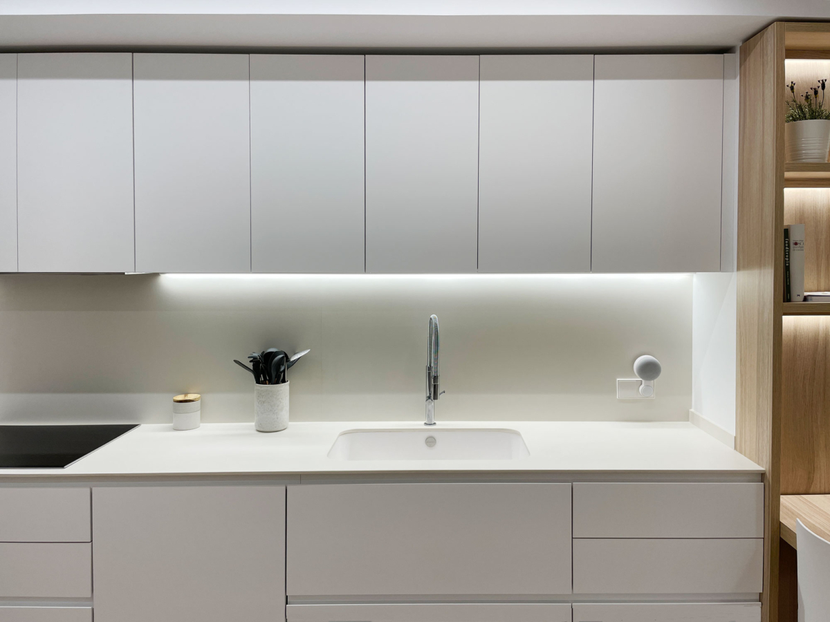 saitra-cocinas-blanc-interiorisme-11